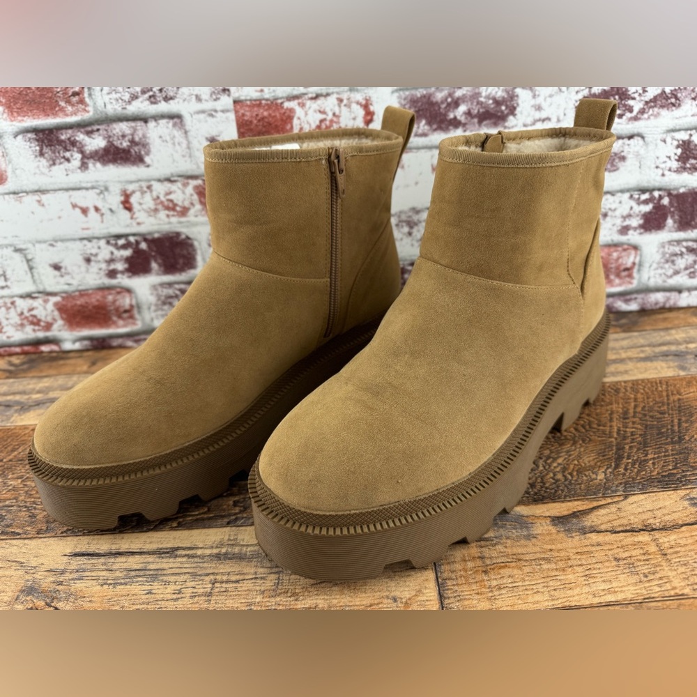 Universal Thread Women's Faux Fur Lining, Side Zipper, Chunky Heel Boots, Size 9 - Picture 5 of 15